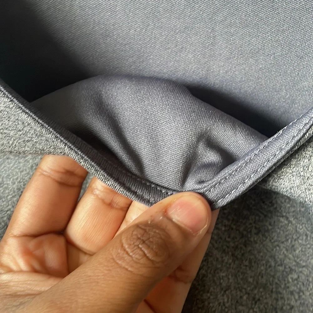 Grey Lulu’s crop top. - Picture 4 of 7